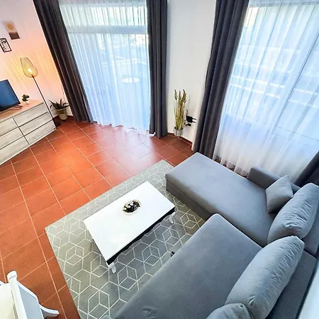 Apartment Seashell Golem (Tirana)
