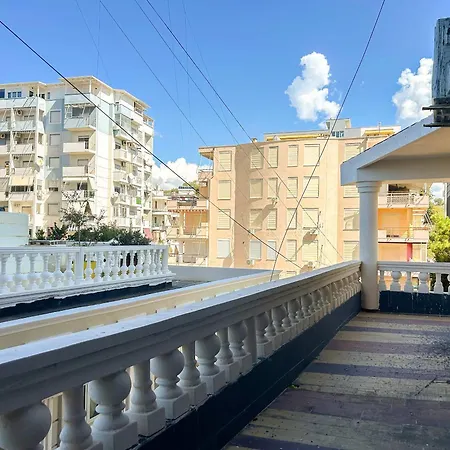 Apartment Seashell
