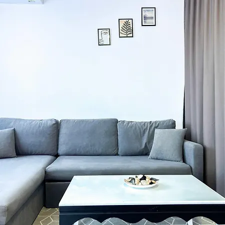 Apartment Seashell